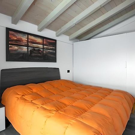 Appartamento Grande Terrazza Vista Lago Parzanica Ngoại thất bức ảnh