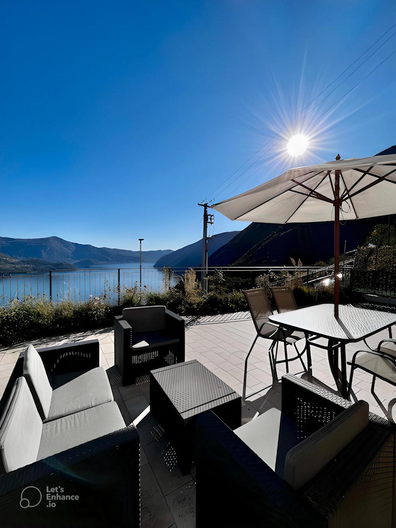 Appartamento Grande Terrazza Vista Lago Parzanica Ngoại thất bức ảnh