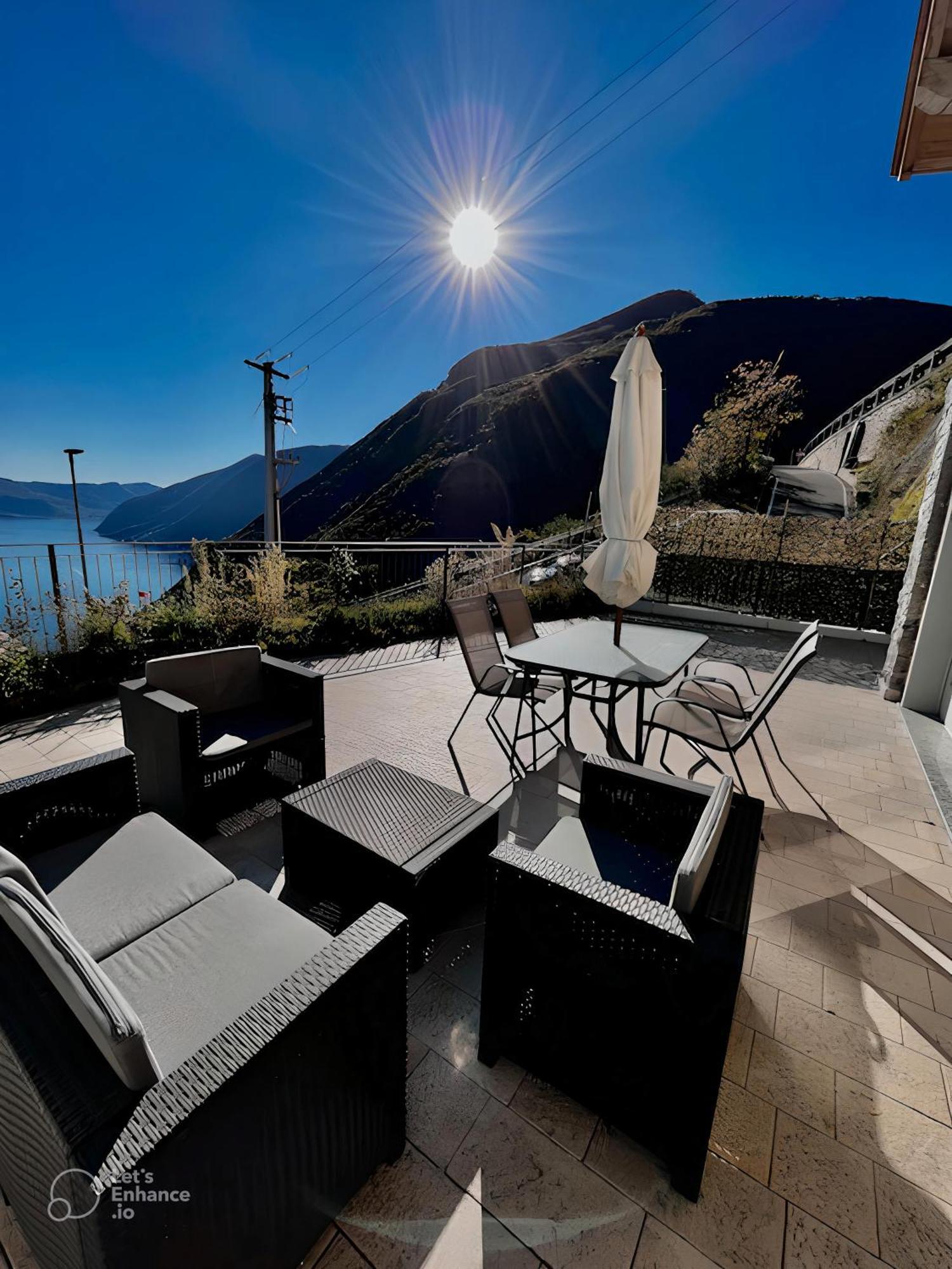 Appartamento Grande Terrazza Vista Lago Parzanica Ngoại thất bức ảnh